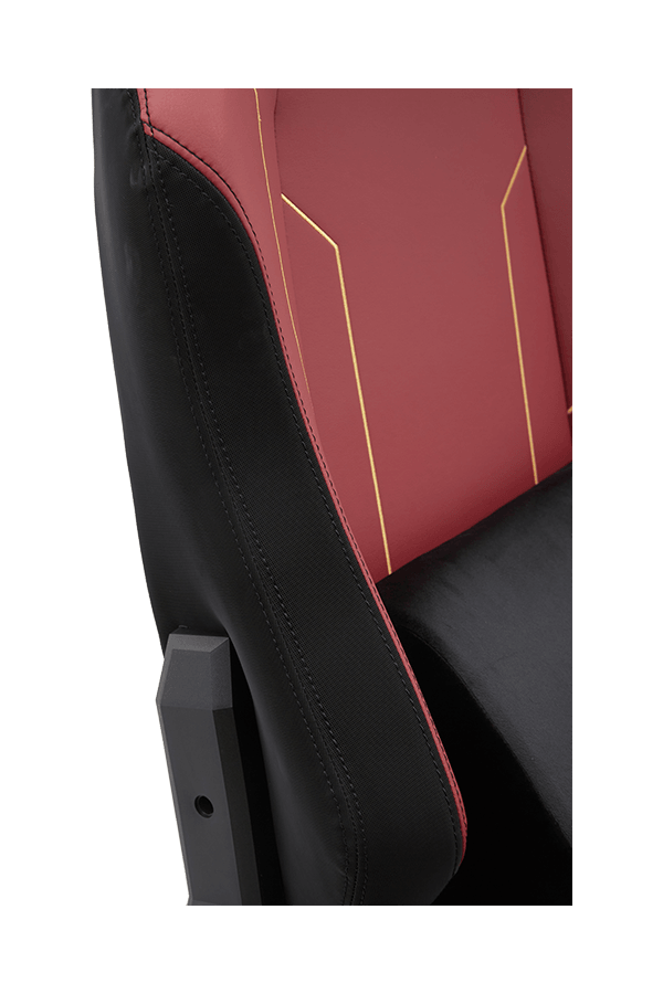 Nylon Base 3D Armrest PU Iron Frame Ultimate Gaming Chair